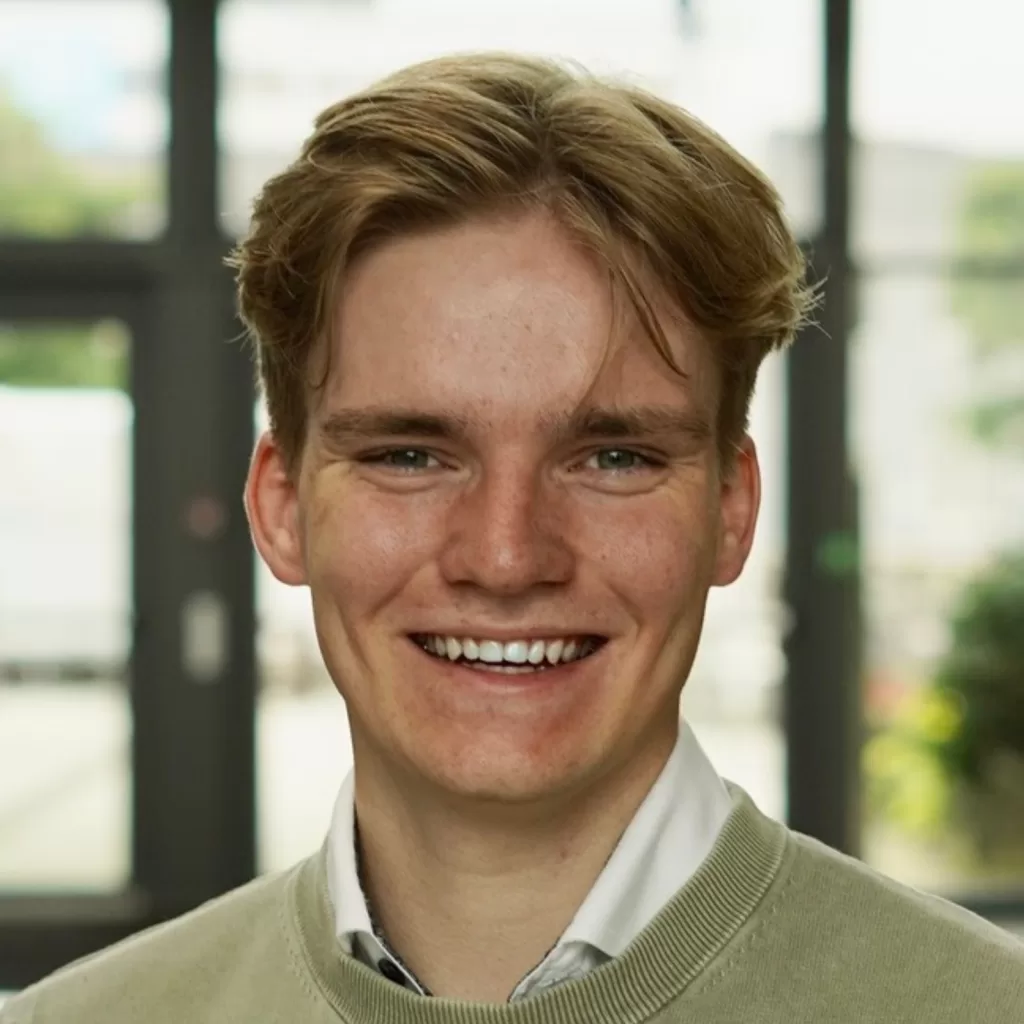 Om oss 12 Profilbilde av Elias Haugen, Daglig leder i Bu Composite.