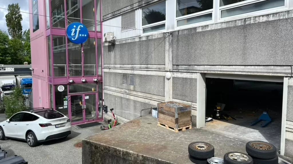 Om oss 16 Bu Composites lokale i Bergen / Laksevåg.